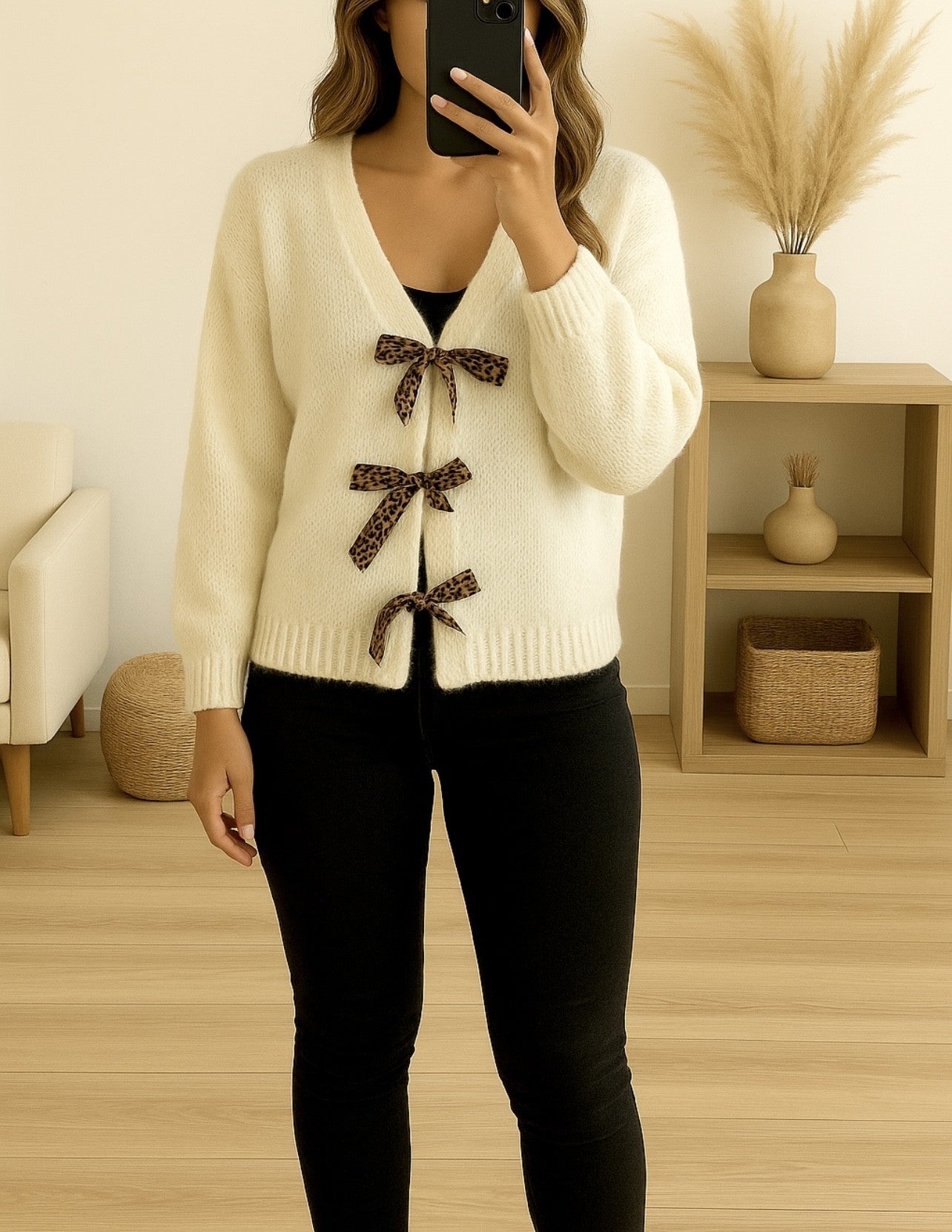 Gilet doux crème à nœuds léopard