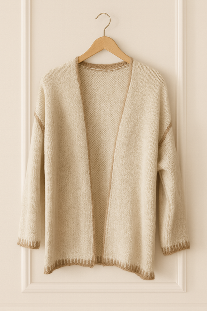 Gilet ouvert en maille douce – Camel / Rose