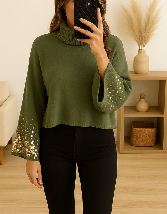 Pull à col roulé – Manches pailletées