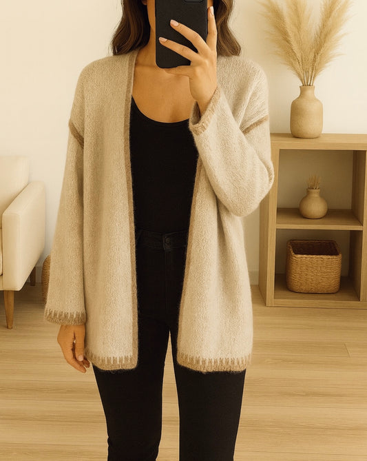 Gilet ouvert en maille douce – Camel / Rose