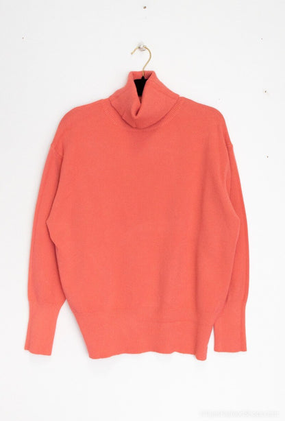 Pull col roulé en maille – Corail